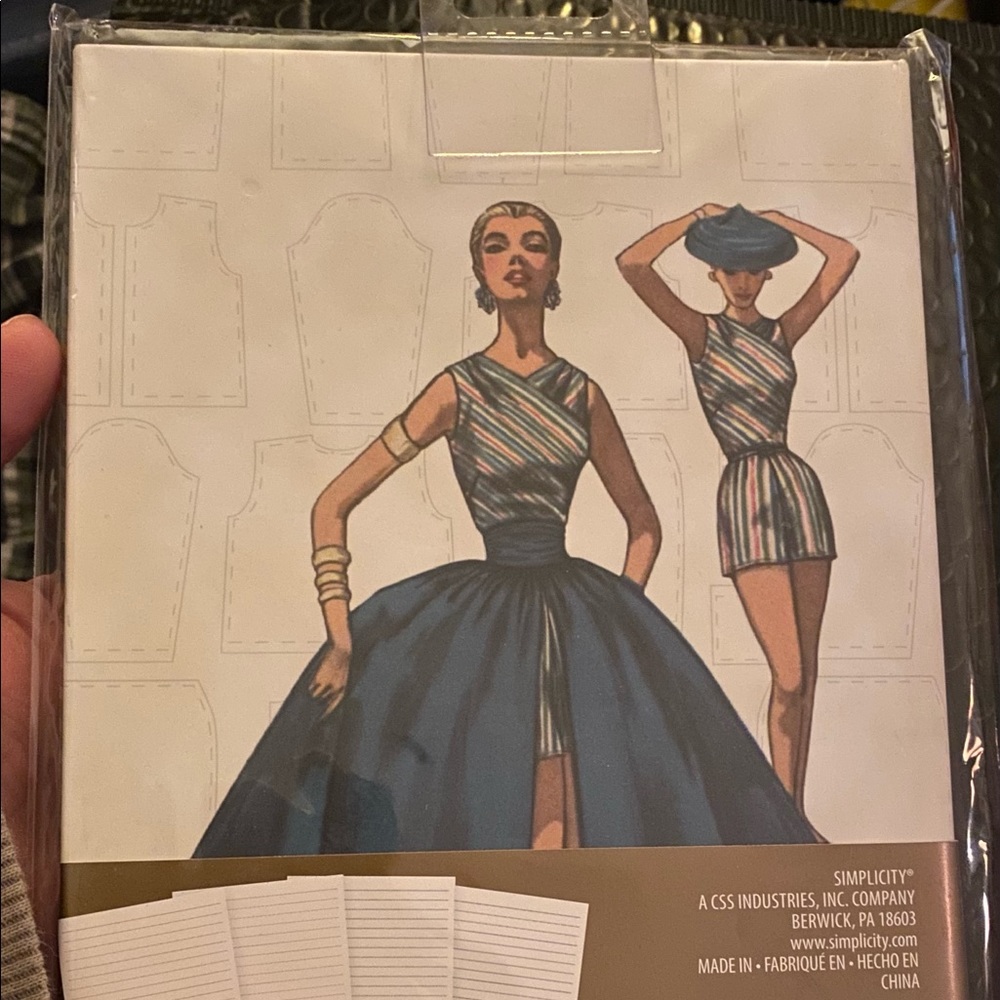 Brand New Vintage Look Notebook - Picture 3 of 4